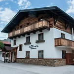 Haus Alexandra Daire *